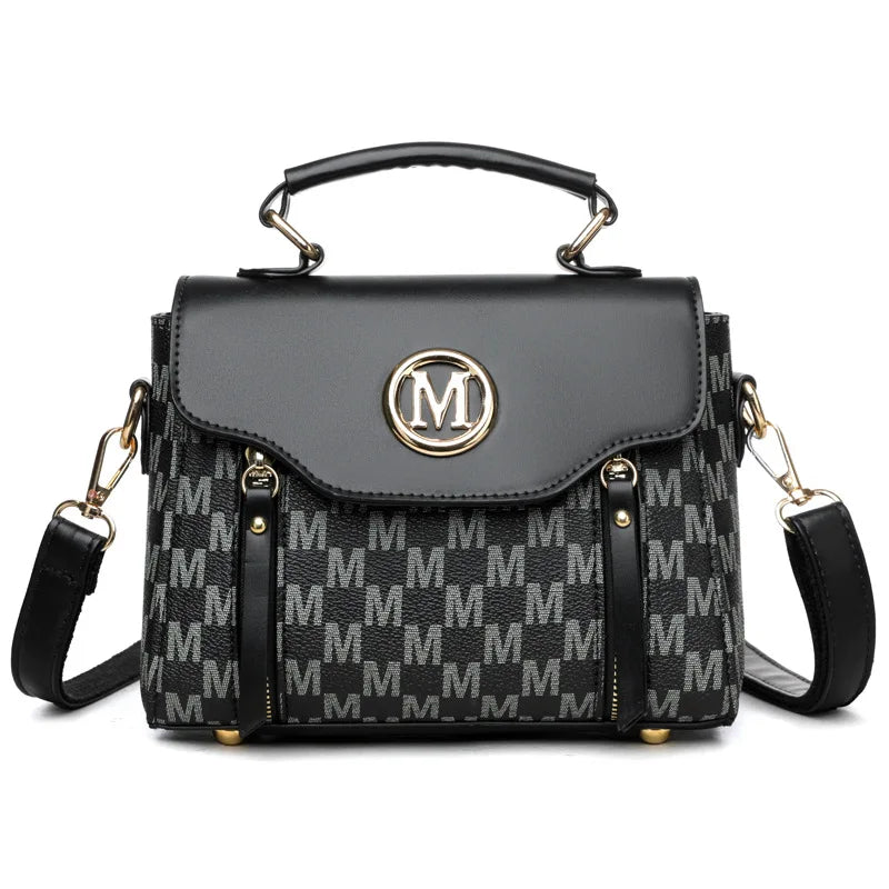 Classic Retro Handbag Shoulder Messenger Bag for Women, Suitable for Daily Use Work, Travel, Outing and Shopping.