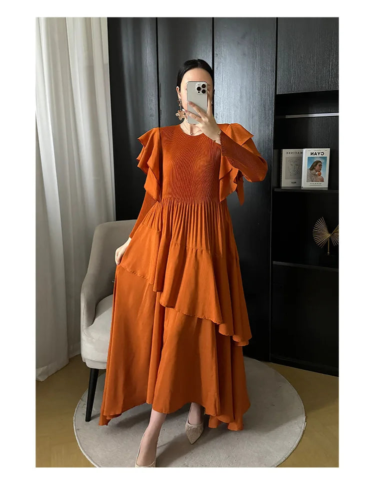 Fashion Pleated Long Dress  Design Sense Crew-neck Long Sleeve Pleated Dresses