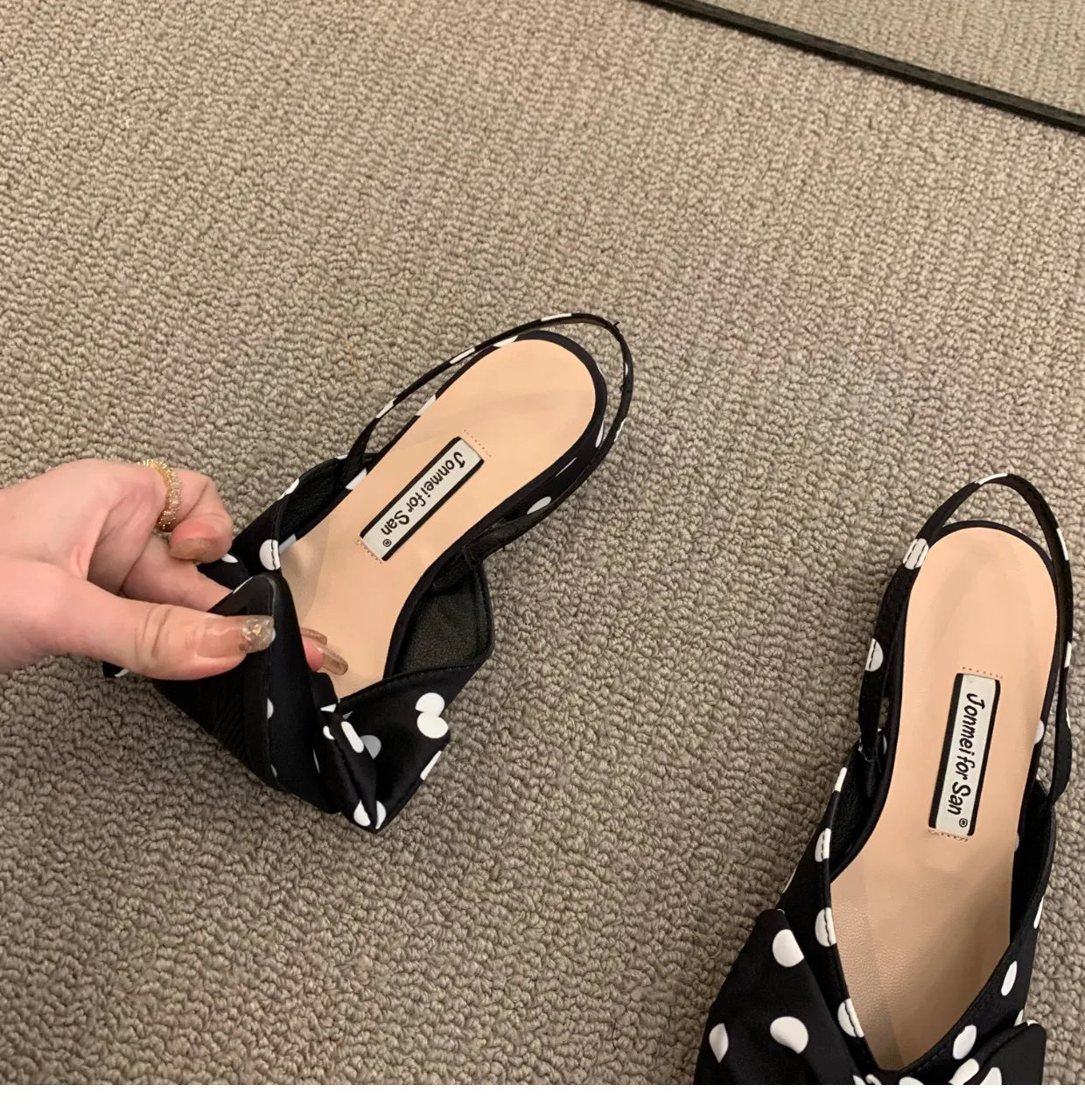 Women's Sandals Fashion Low Heels Sandals Women Shoes Elegant Pointed Straps Fashion Pumps Sandalias De Mujer