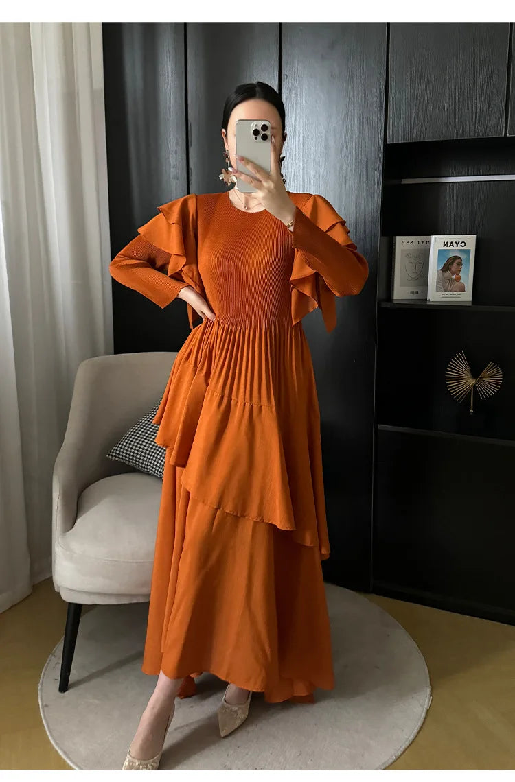 Fashion Pleated Long Dress  Design Sense Crew-neck Long Sleeve Pleated Dresses