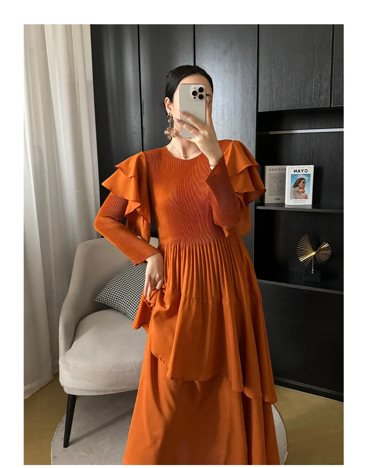 Fashion Pleated Long Dress  Design Sense Crew-neck Long Sleeve Pleated Dresses