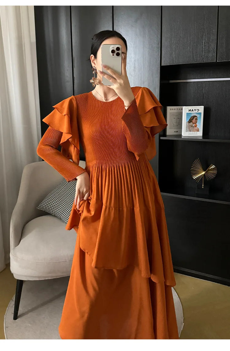 Fashion Pleated Long Dress  Design Sense Crew-neck Long Sleeve Pleated Dresses