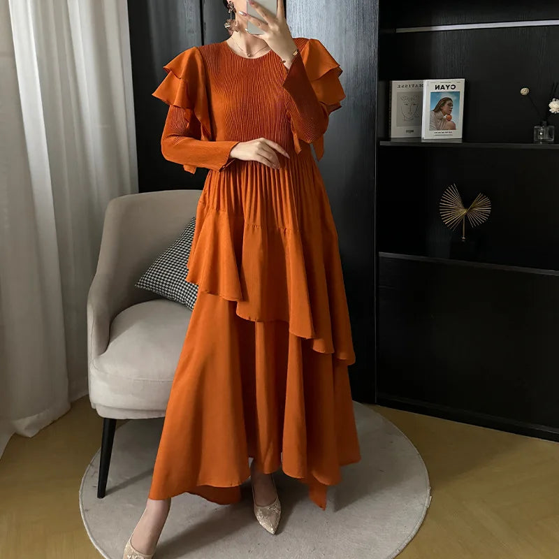 Fashion Pleated Long Dress  Design Sense Crew-neck Long Sleeve Pleated Dresses
