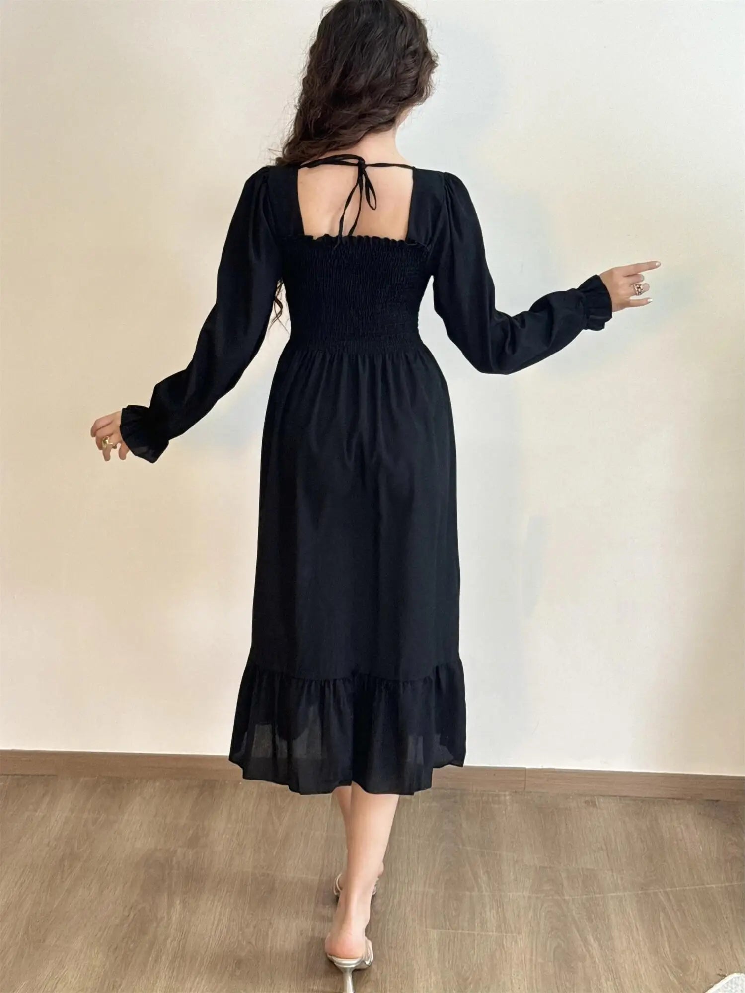 Autumn  Casual Dress Women Chiffon Dresses Long Sleeve A-line Printed Floral Elastic Chest Lace Up Midi Dresses