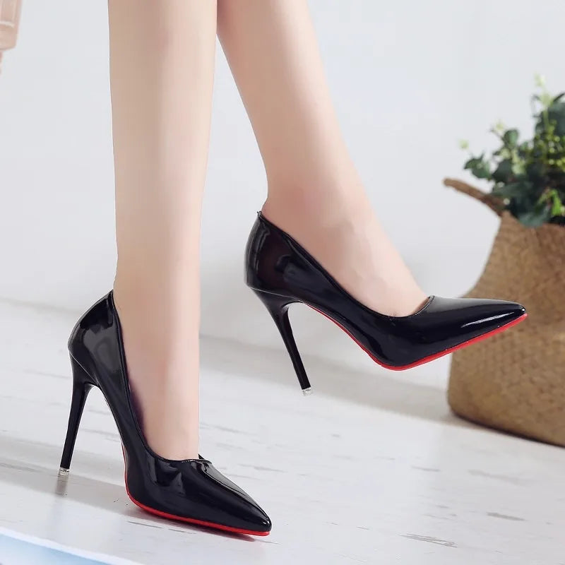 Women's pointed high heels