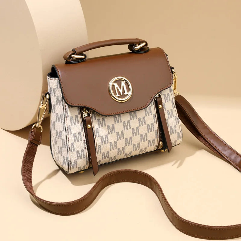 Classic Retro Handbag Shoulder Messenger Bag for Women, Suitable for Daily Use Work, Travel, Outing and Shopping.