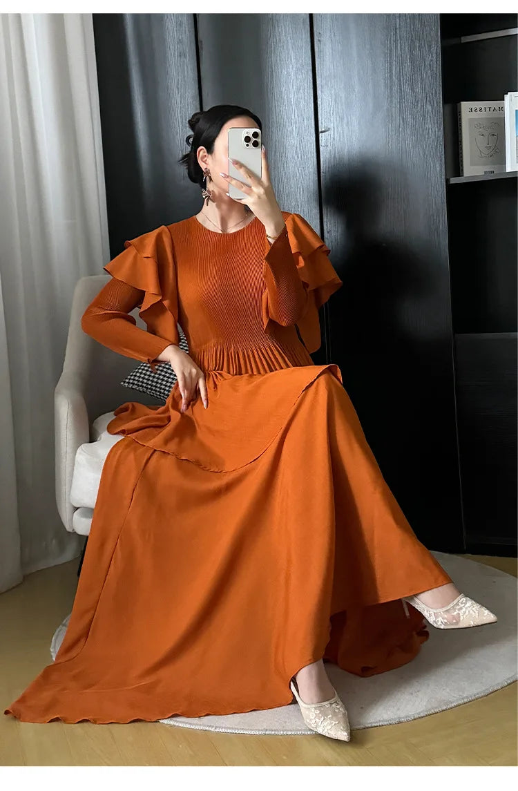 Fashion Pleated Long Dress  Design Sense Crew-neck Long Sleeve Pleated Dresses