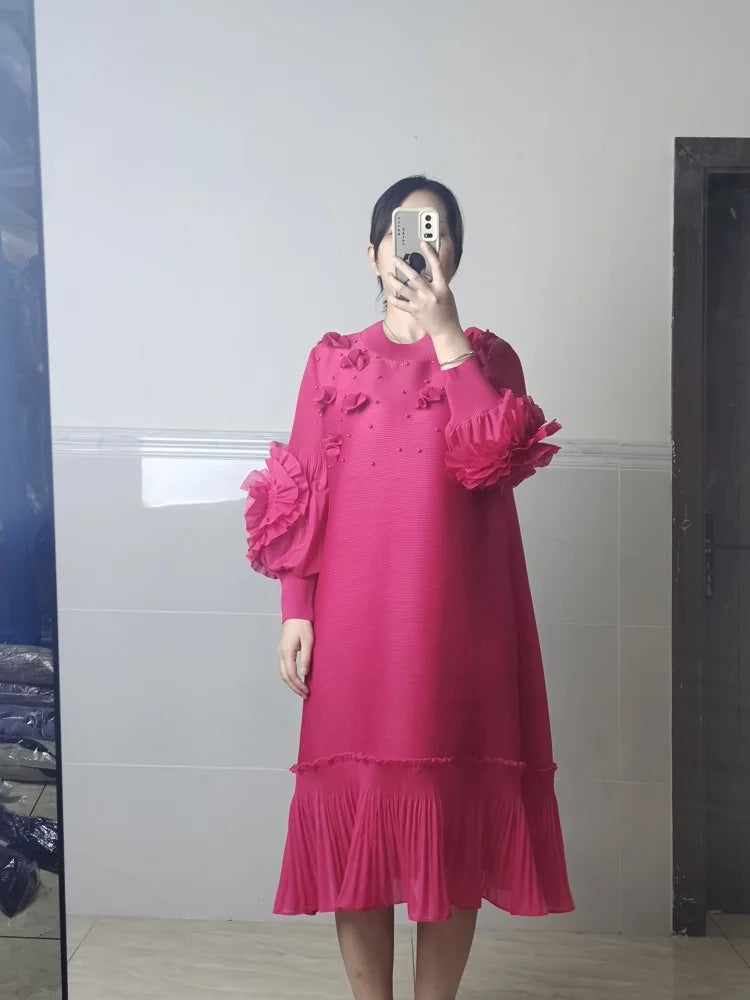 Miyake style pleated dress for women 2025 new solid color spliced three-dimensional flower o-neck long-sleeved pleated skirt