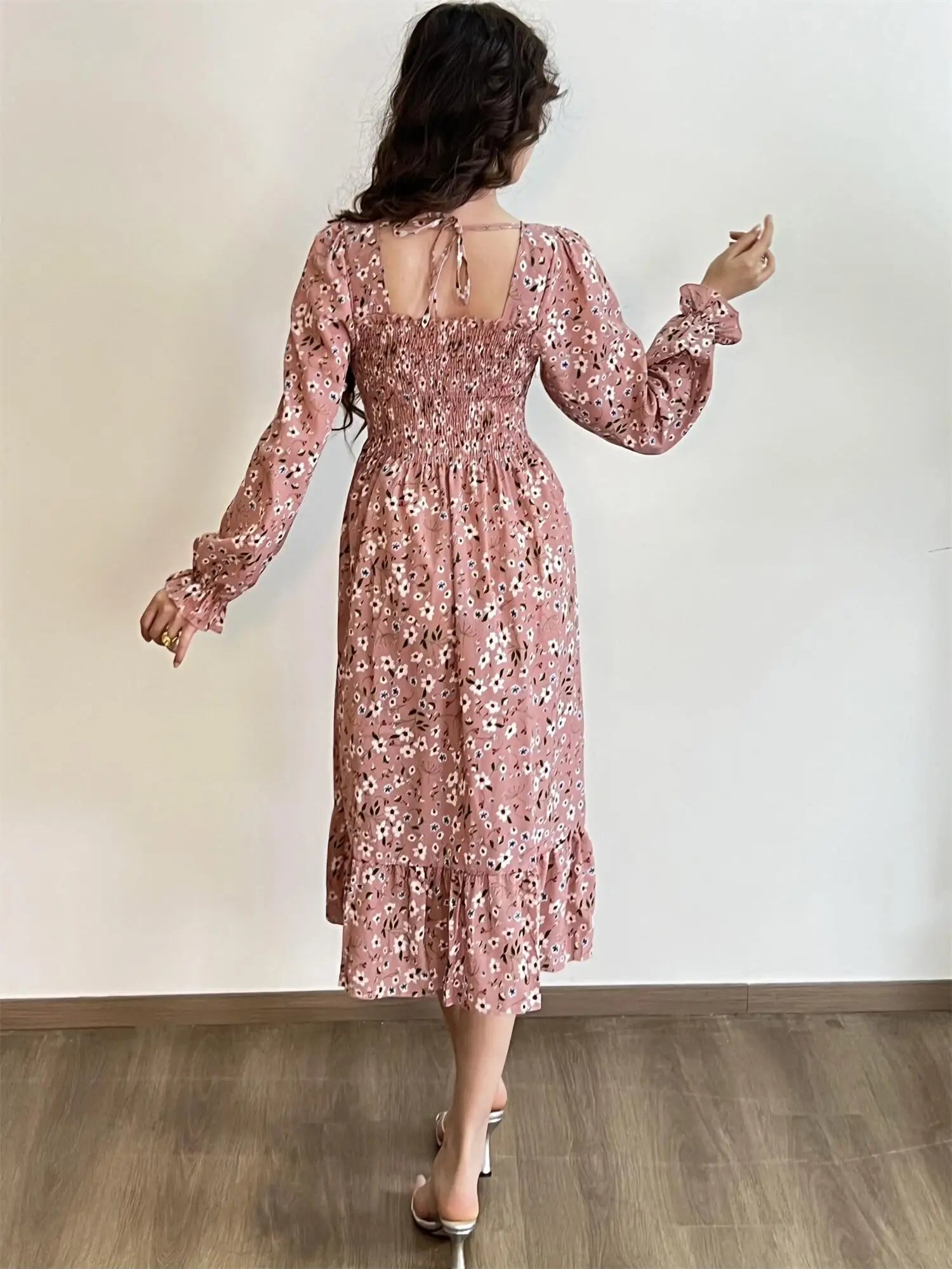 Autumn  Casual Dress Women Chiffon Dresses Long Sleeve A-line Printed Floral Elastic Chest Lace Up Midi Dresses