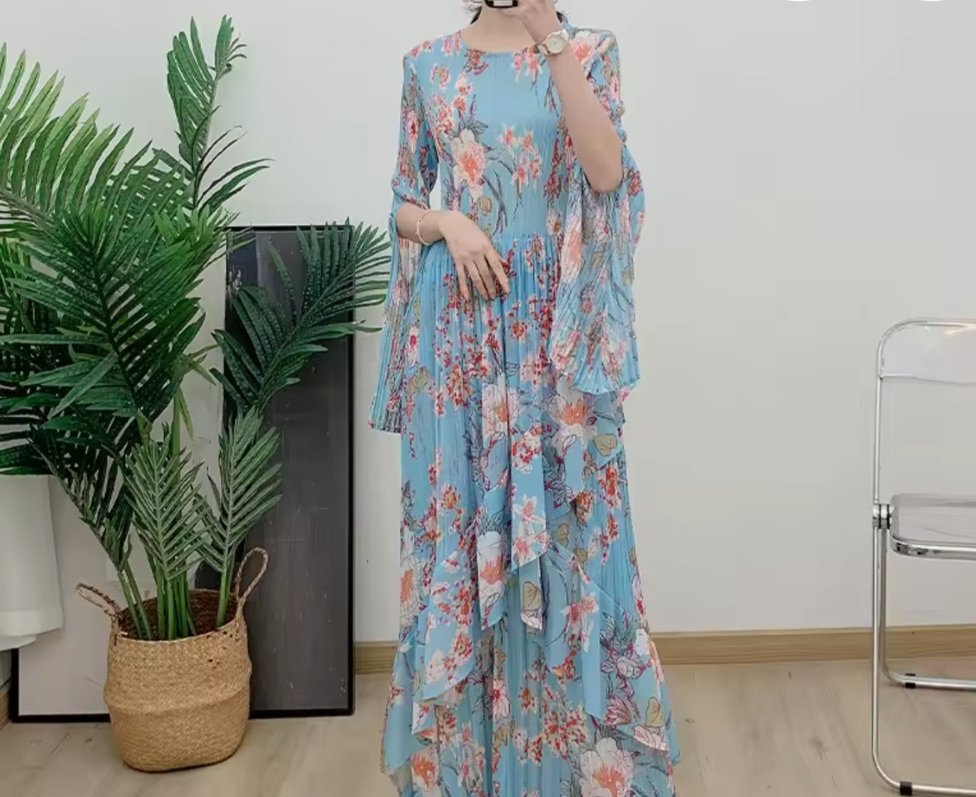 Beautiful one size fits all Flower Dress perfect for any season or event